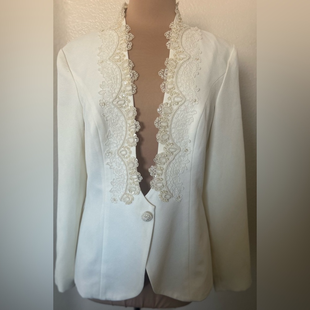 Cachet Cream Lace-Embellished Women's Blazer